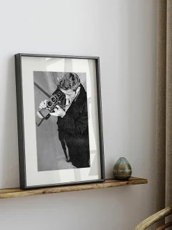 Ingelijste print James Dean met camera