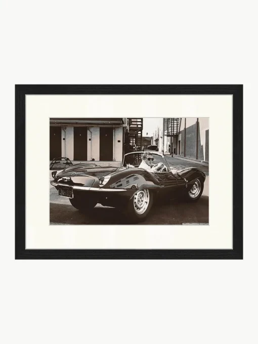Ingelijste print Steve McQueen in zijn Jaguar