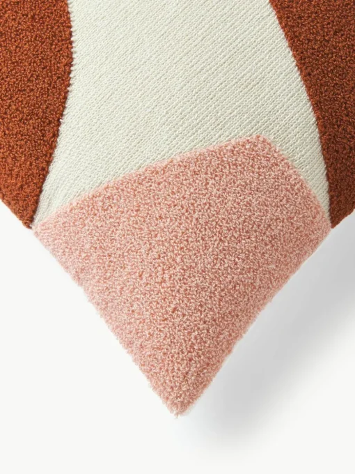 Katoenen kussenhoes Nomi met abstracte decoratie