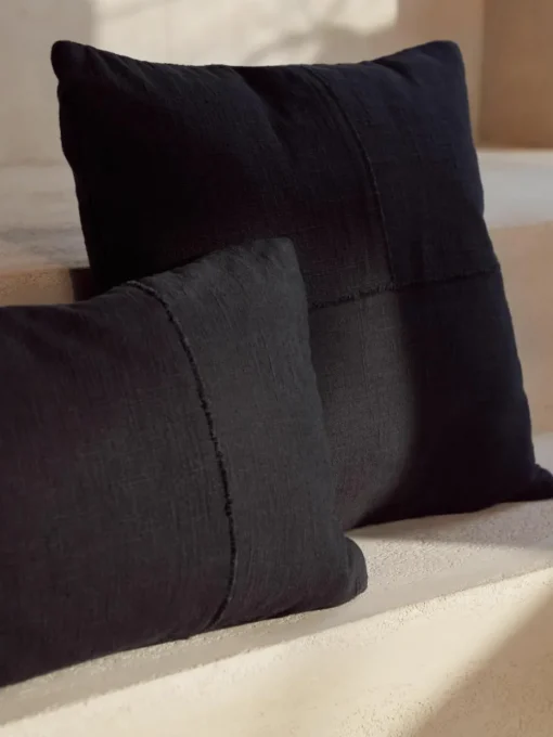 Katoenen kussenhoes Terre met decoratieve naad