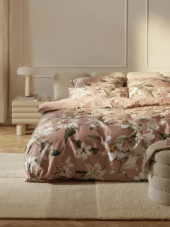 Katoensatijnen dekbedovertrek Flori met bloemenprint
