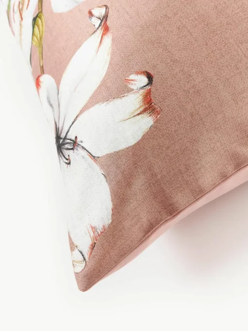 Katoensatijnen dekbedovertrek Flori met bloemenprint