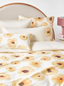 Katoensatijnen kussenhoes Fiorella met bloemenprint