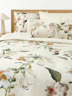 Katoensatijnen kussenhoes Flori met bloemenprint