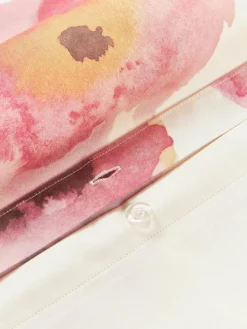 Katoensatijnen kussenhoes Fiorella met bloemenprint