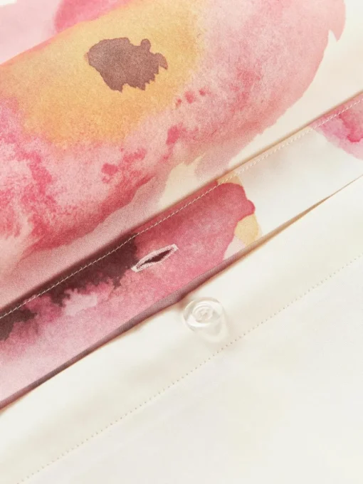 Katoensatijnen kussenhoes Fiorella met bloemenprint