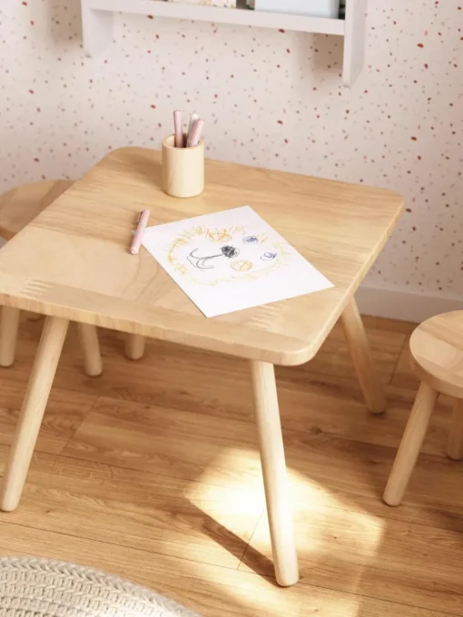Kindertafel Dilcia van rubberhout