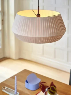 Klassieke hanglamp Dicte van geplooide stof