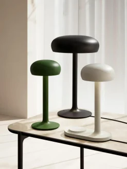 Kleine dimbare LED tafellamp Emendo met oplader