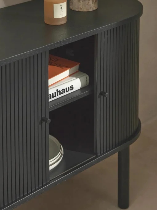 Kleine dressoir Calary met geribde voorzijde