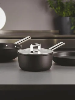Kleine kookpot 50's Style met deksel en antiaanbaklaag