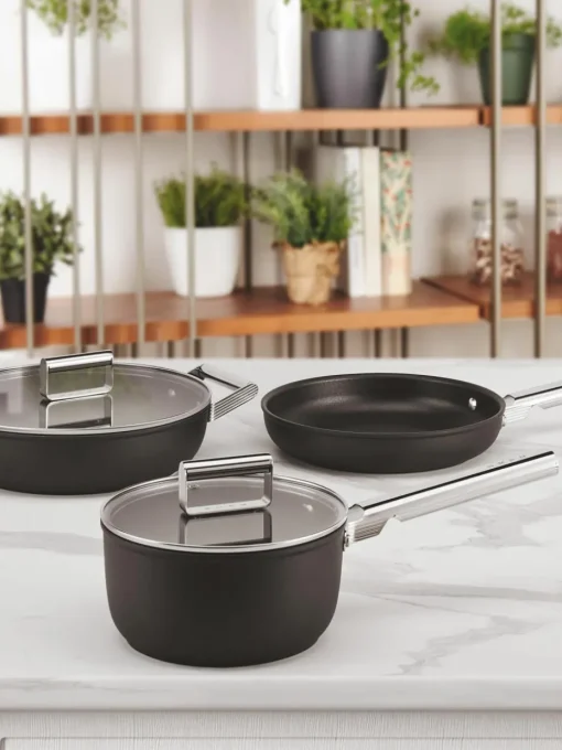 Kleine kookpot 50's Style met deksel en antiaanbaklaag