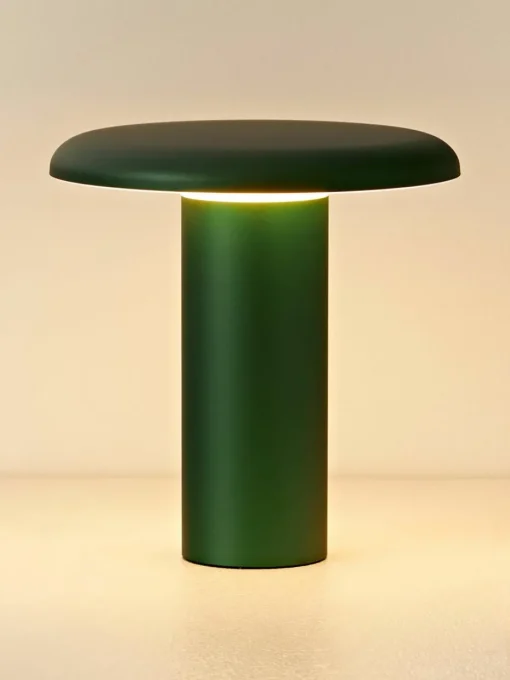 Kleine mobiele LED tafellamp Takku, dimbaar