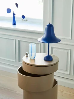 Kleine mobiele LED tafellamp Pantop, design Verner Panton