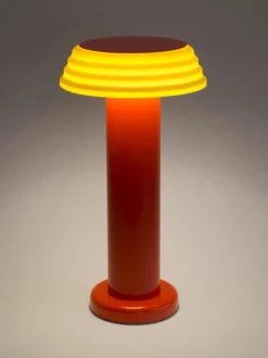 Kleine mobiele LED tafellamp PL1, dimbaar