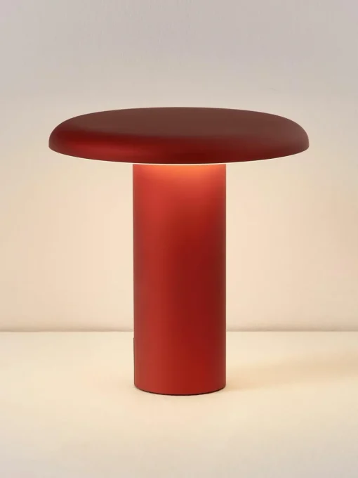 Kleine mobiele LED tafellamp Takku, dimbaar