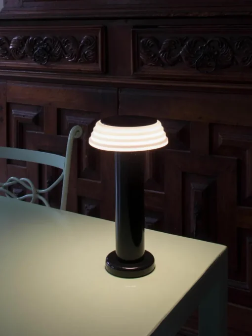Kleine mobiele LED tafellamp PL1, dimbaar