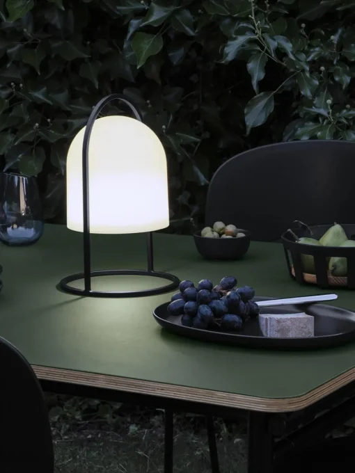 Kleine mobiele LED tafellamp SunLight, dimbaar