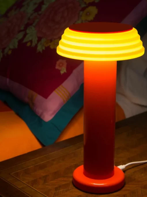 Kleine mobiele LED tafellamp PL1, dimbaar