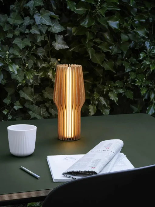 Kleine mobiele LED tafellamp Radiant, dimbaar