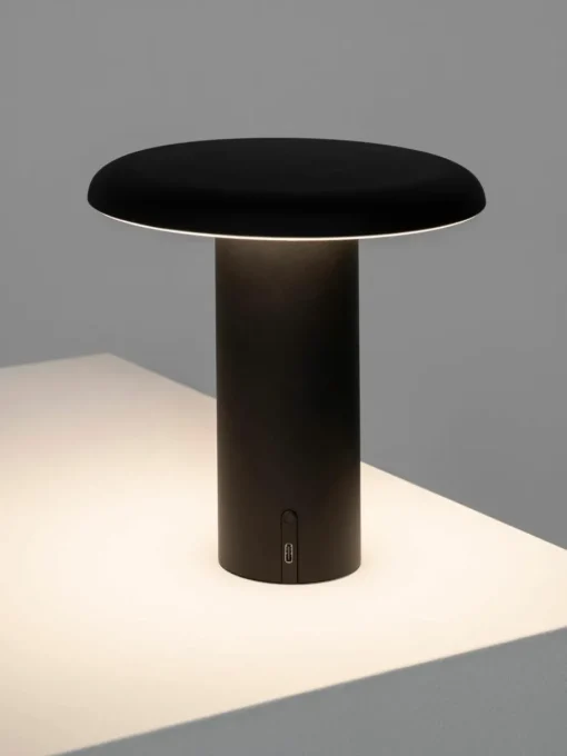 Kleine mobiele LED tafellamp Takku, dimbaar