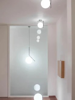 Kleine mondgeblazen hanglamp IC Lights, H 47 cm