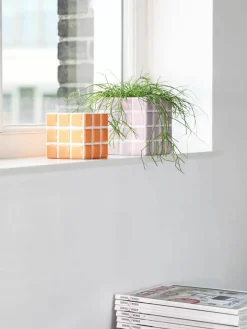 Kleine plantenpot Tile van dolomietsteen met tegellook