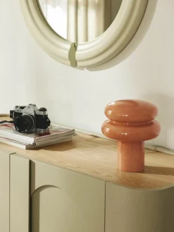 Kleine tafellamp Baya van opaalglas