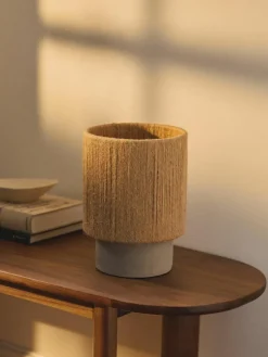 Kleine tafellamp Galea van jute