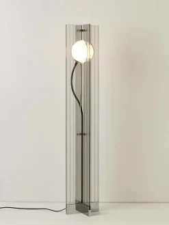 Kleine vloerlamp Mills