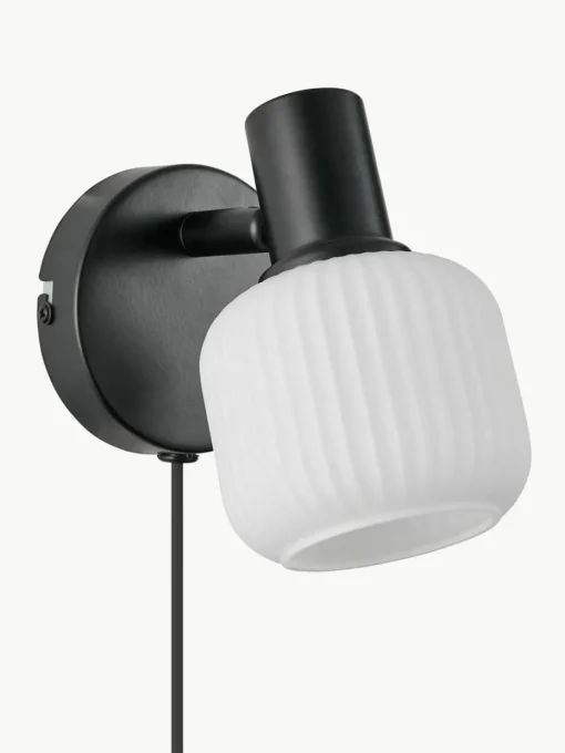 Kleine wandlamp Milford Mini van mondgeblazen opaalglas met stekker