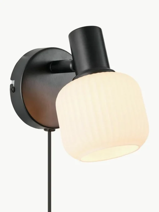 Kleine wandlamp Milford Mini van mondgeblazen opaalglas met stekker