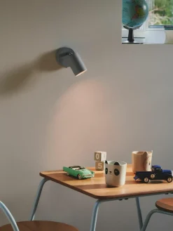 Kleine wandspot Explore met stekker