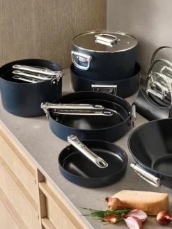 Kookpan Space met antiaanbaklaag