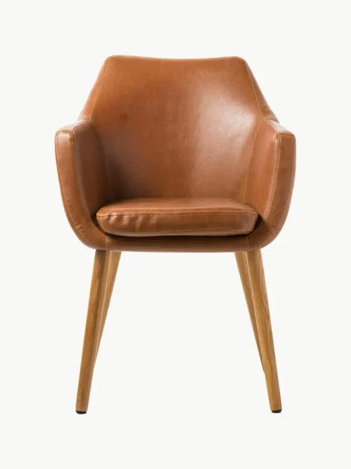 Kunstleren fauteuil Nora met houten poten
