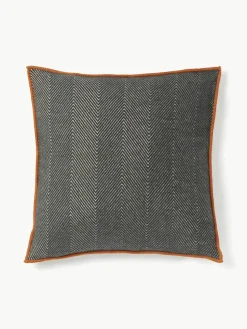 Kussenhoes Agatha met visgraatpatroon