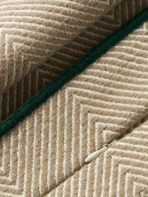 Kussenhoes Agatha met visgraatpatroon