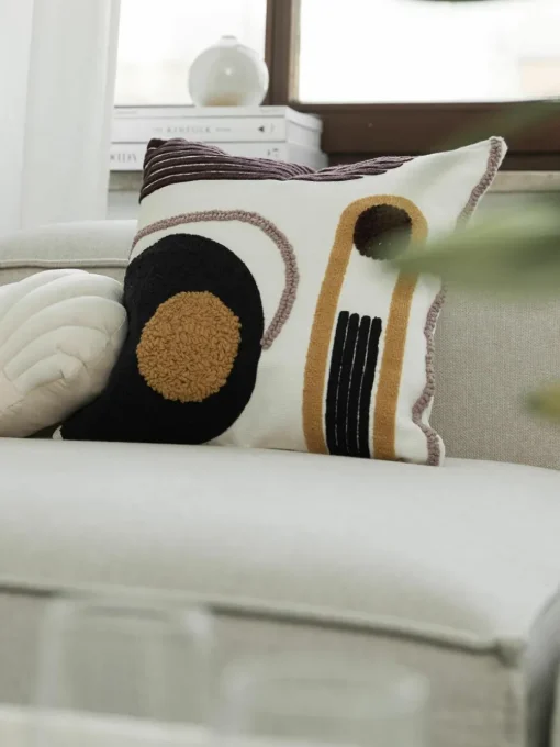 Kussenhoes Wassily met abstracte decoratie