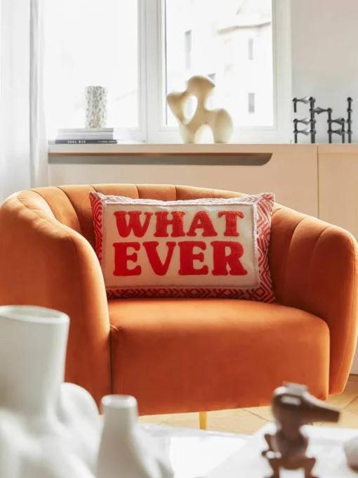 Kussenhoes Whatever met geborduurde tekst
