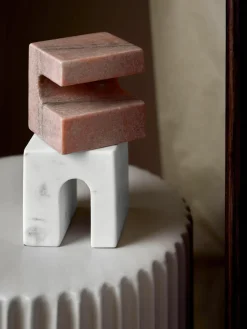 Marmeren decoratief object Kai