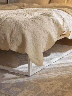 Metalen bed Neptun