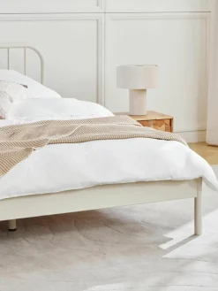 Metalen bed Sanna