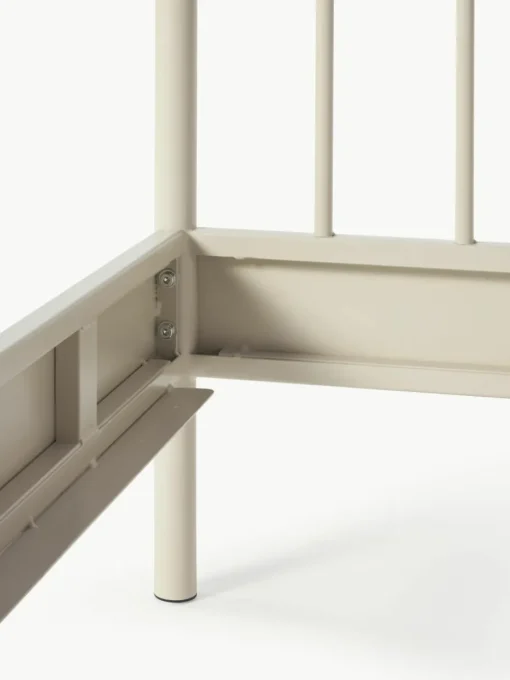 Metalen bed Sanna
