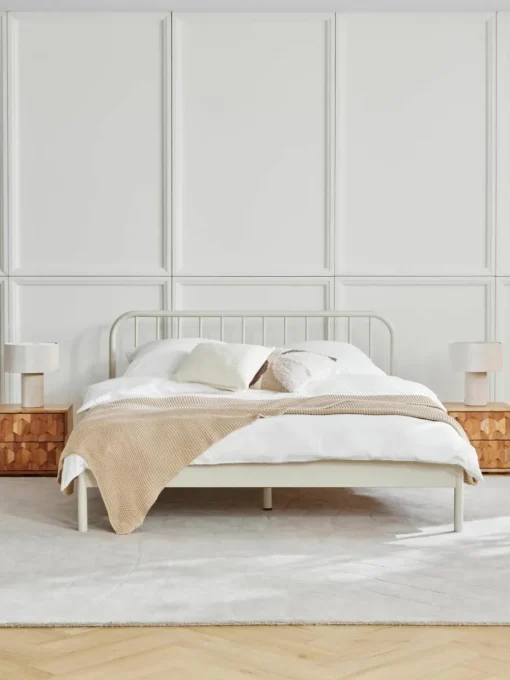 Metalen bed Sanna