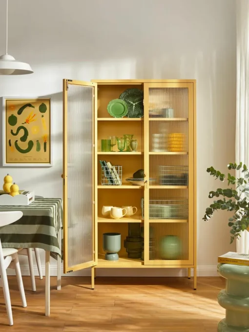 Metalen vitrinekast The Collector met geribbeld glas