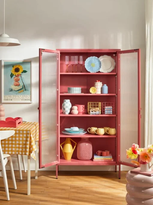 Metalen vitrinekast The Collector met geribbeld glas
