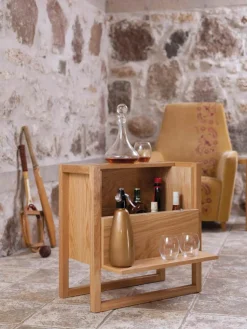 Minibar NewEst van eikenhout