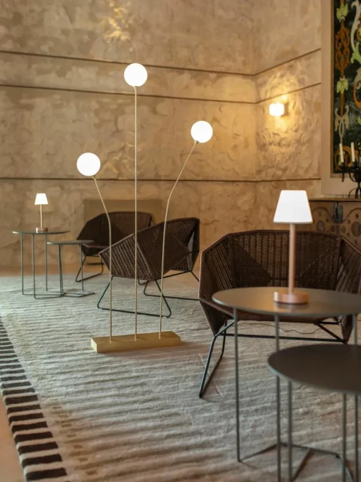 Mobiele dimbare LED outdoor tafellamp Lola met touchfunctie