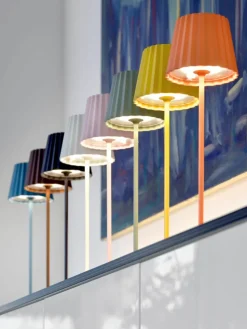 Mobiele dimbare LED outdoor tafellamp Trellia