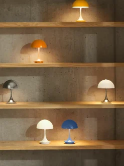 Mobiele dimbare LED tafellamp Panthella, H 24 cm